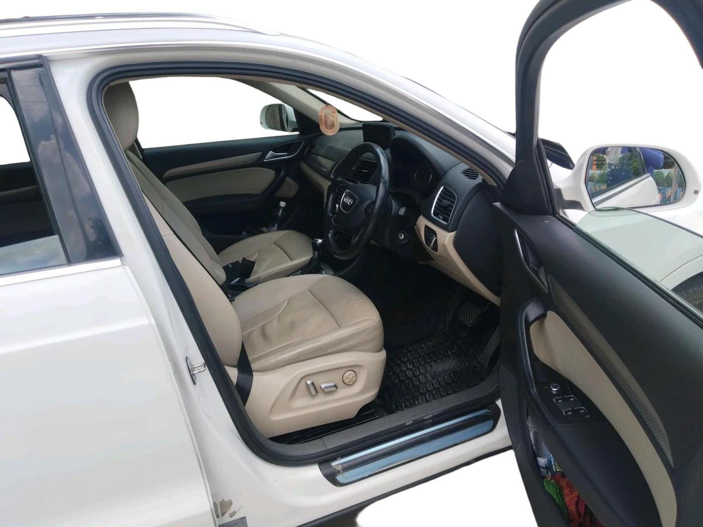 2016 Audi Q3 35 TDI Quattro, Diesel, Automatic, 86,052 km, interior