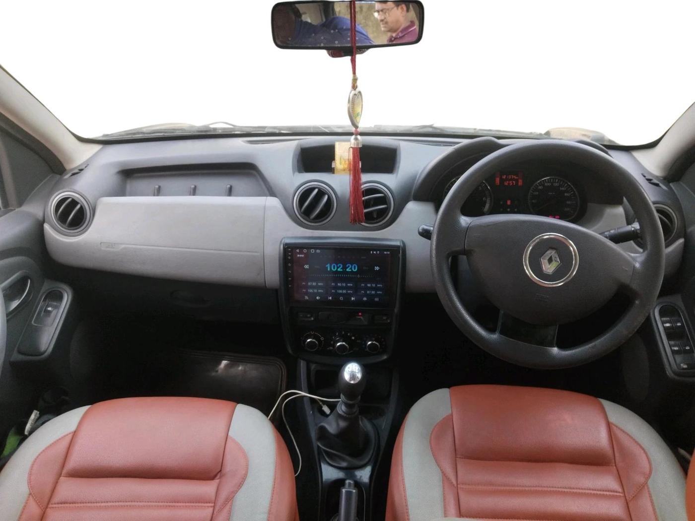 2014 Renault Duster 110 PS RXL DIESEL, Diesel, Manual, 1,21,374 km, interior