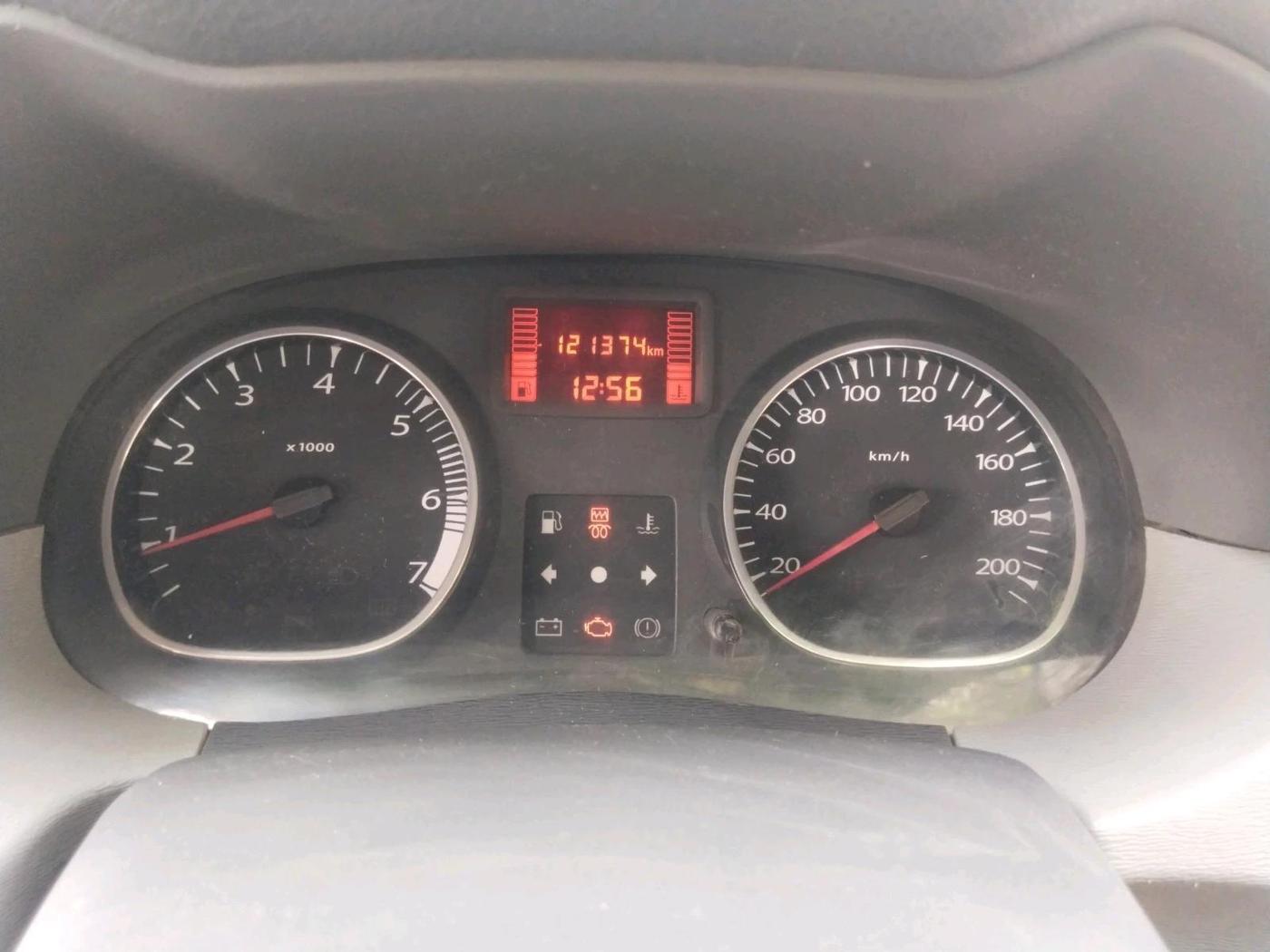 2014 Renault Duster 110 PS RXL DIESEL, Diesel, Manual, 1,21,374 km, interior