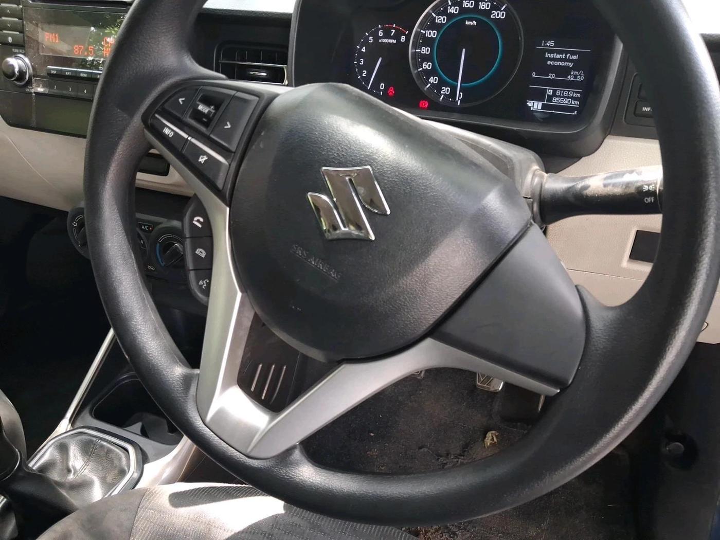 2019 Maruti IGNIS DELTA 1.2, Petrol, Manual, 85,590 km, interior