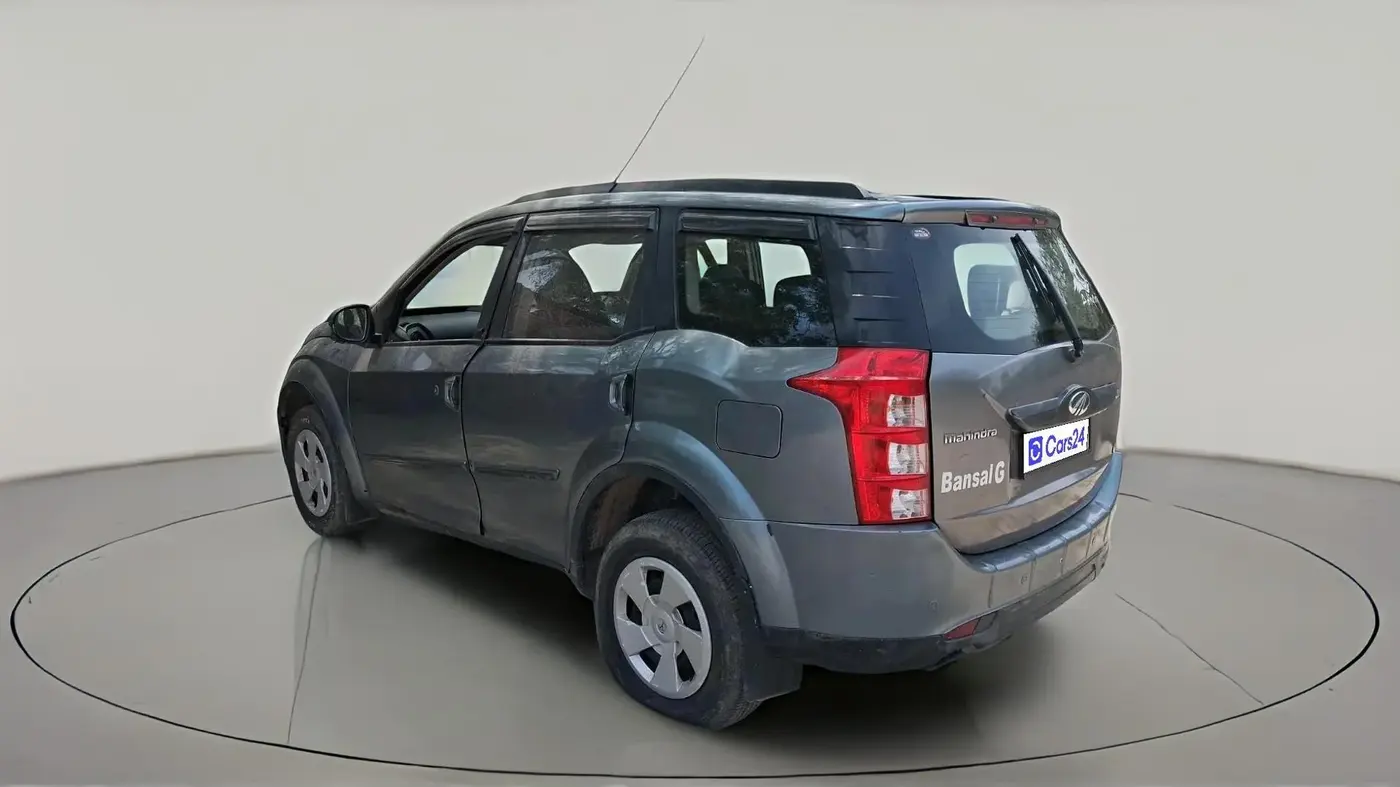 2015 Mahindra XUV500 W6, Diesel, Manual, 1,17,311 km, exterior