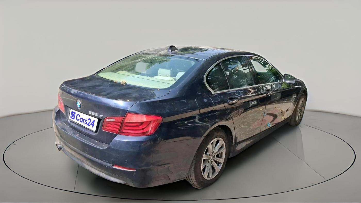 2011 BMW 5 Series 525D 3.0, Diesel, Automatic, 1,28,548 km, exterior