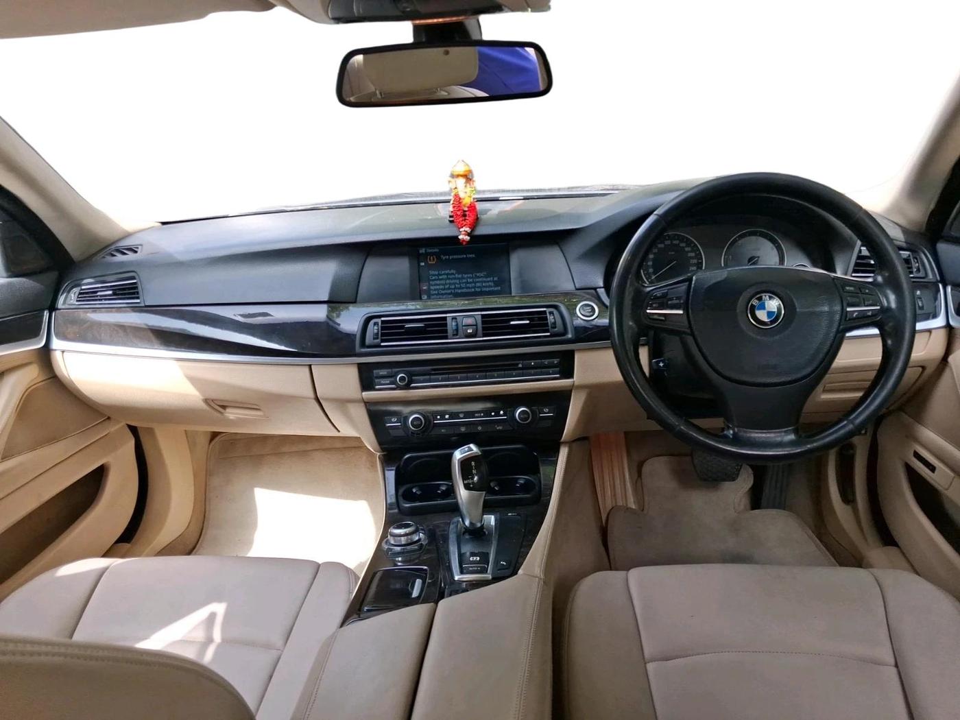 2011 BMW 5 Series 525D 3.0, Diesel, Automatic, 1,28,548 km, interior