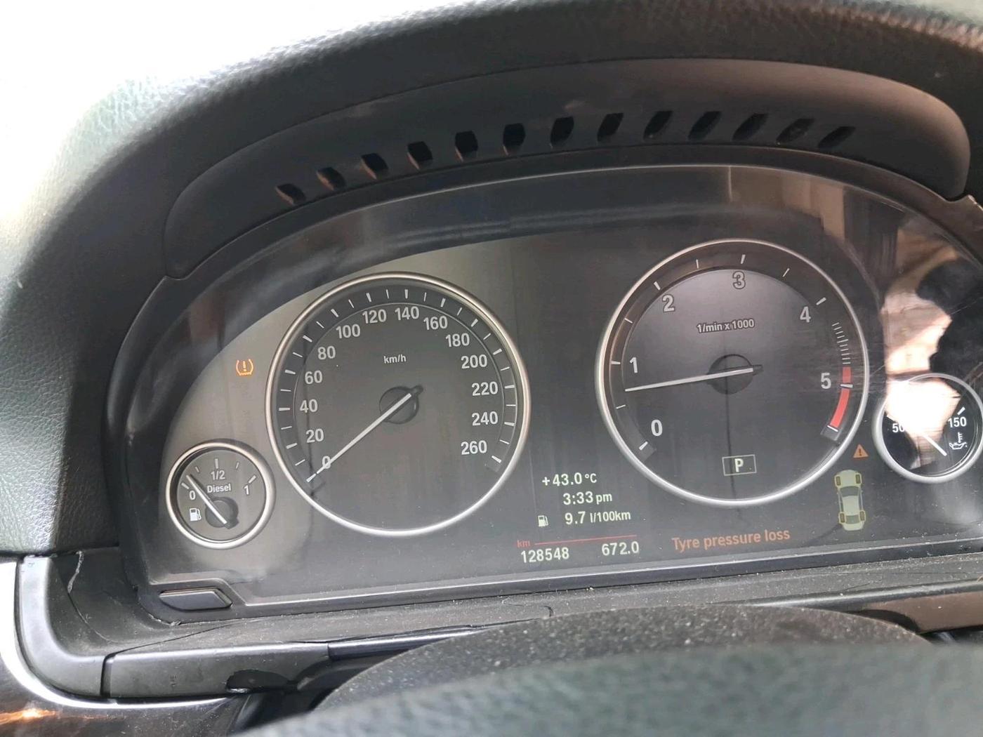 2011 BMW 5 Series 525D 3.0, Diesel, Automatic, 1,28,548 km, interior