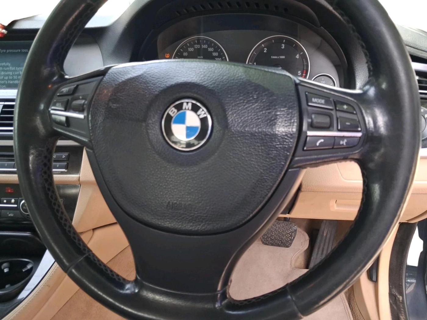 2011 BMW 5 Series 525D 3.0, Diesel, Automatic, 1,28,548 km, interior