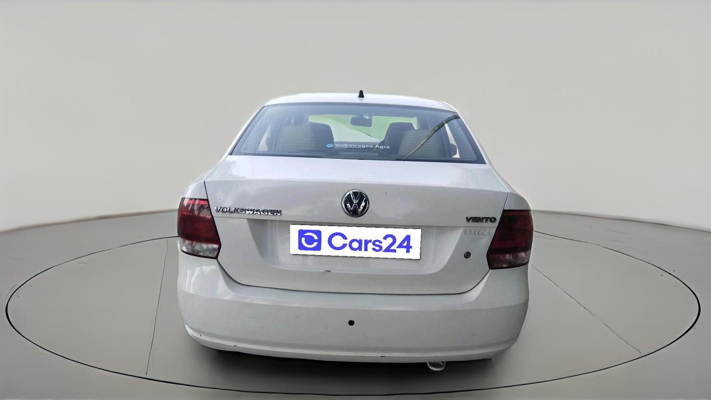 2011 Volkswagen Vento TRENDLINE 1.6, Petrol, Manual, 31,920 km, exterior