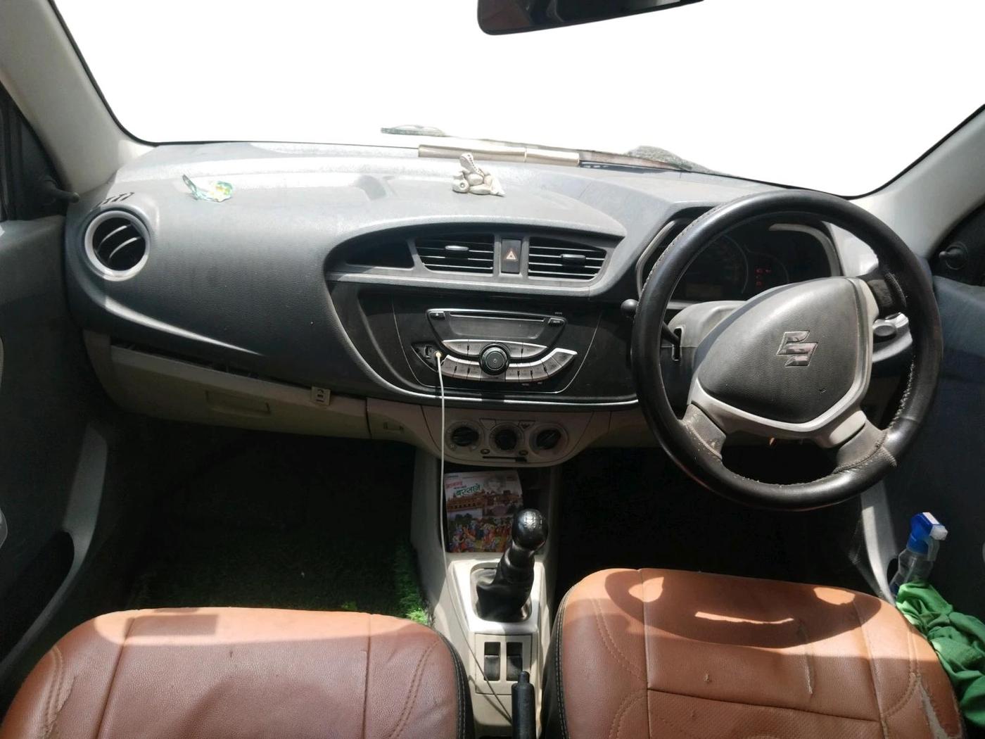 2015 Maruti Alto K10 VXI, Petrol, Manual, 1,15,937 km, interior