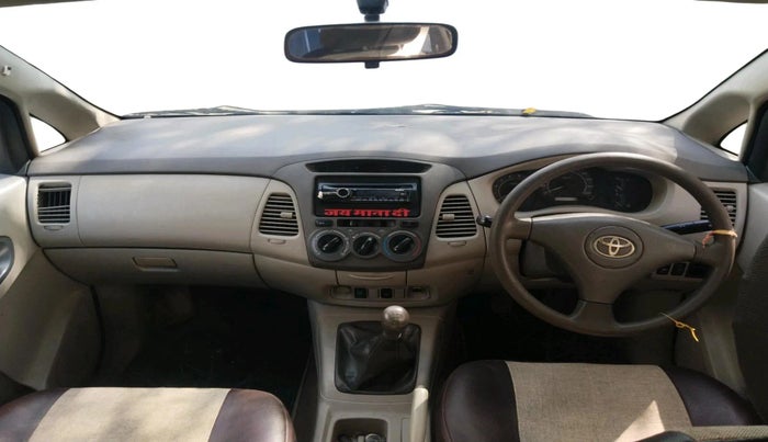 2011 Toyota Innova 2.5 G3, Diesel, Manual, 1,21,314 km, interior