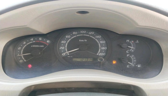 2011 Toyota Innova 2.5 G3, Diesel, Manual, 1,21,314 km, interior