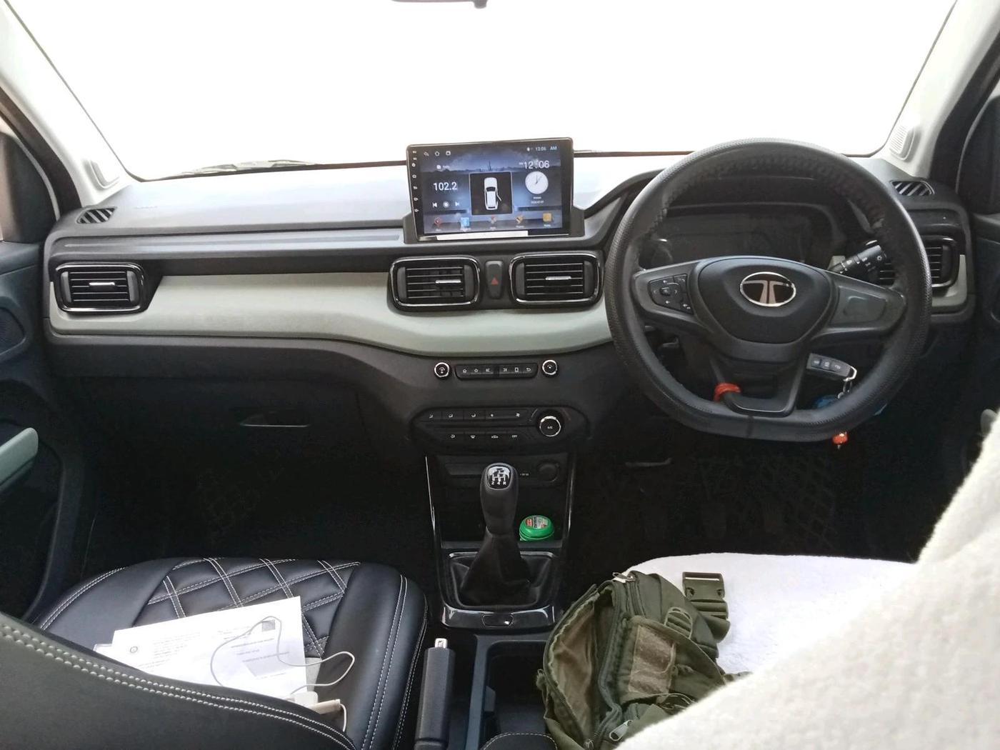 2025 Tata PUNCH ADVENTURE MT CNG , CNG, Manual, 15,073 km, interior