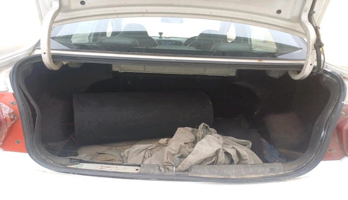 2014 Hyundai Xcent BASE 1.2, Petrol, Manual, 70,449 km, exterior