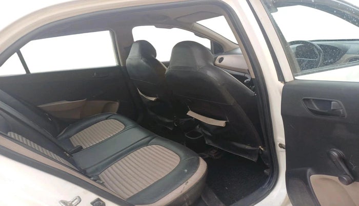 2014 Hyundai Xcent BASE 1.2, Petrol, Manual, 70,449 km, interior