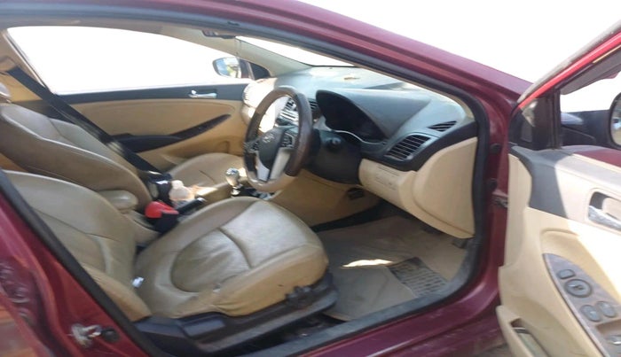 2014 Hyundai Verna FLUIDIC 1.6 CRDI SX, Diesel, Manual, 1,76,986 km, interior