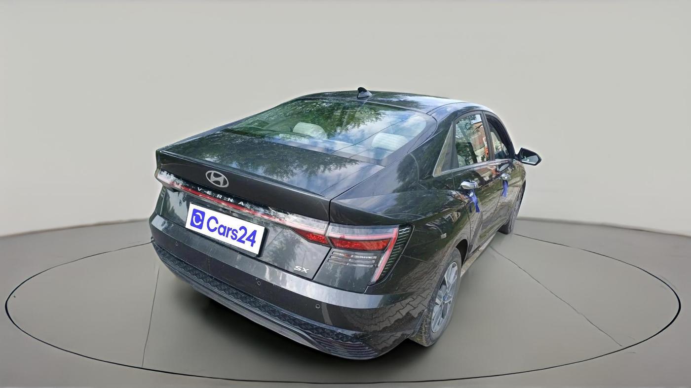 2023 Hyundai Verna SX (O)1.5 VTVT, Petrol, Manual, 36,351 km, exterior