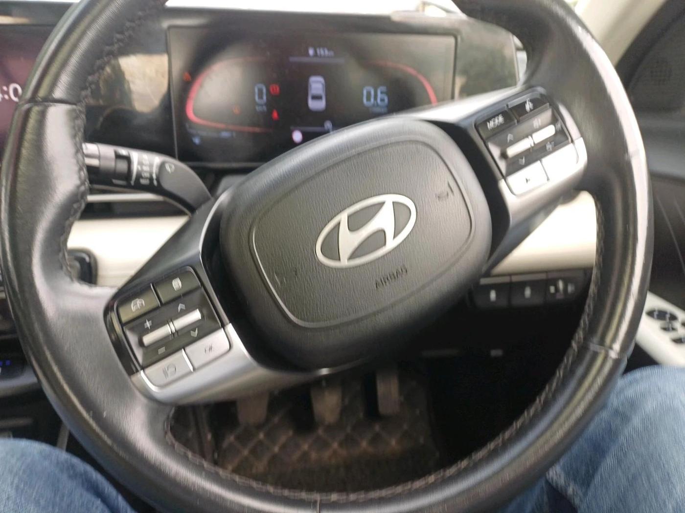 2023 Hyundai Verna SX (O)1.5 VTVT, Petrol, Manual, 36,351 km, interior