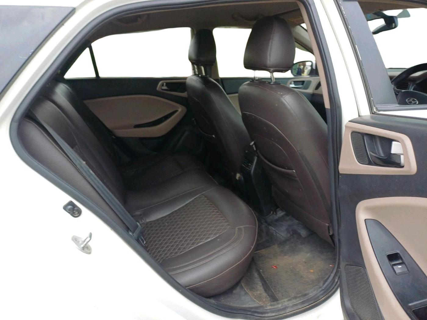 2014 Hyundai Elite i20 ASTA 1.4 CRDI (O), Diesel, Manual, 1,57,815 km, interior