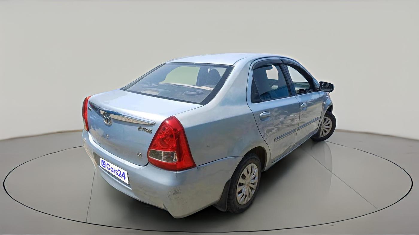 2011 Toyota Etios G, CNG, Manual, 2,70,772 km, exterior