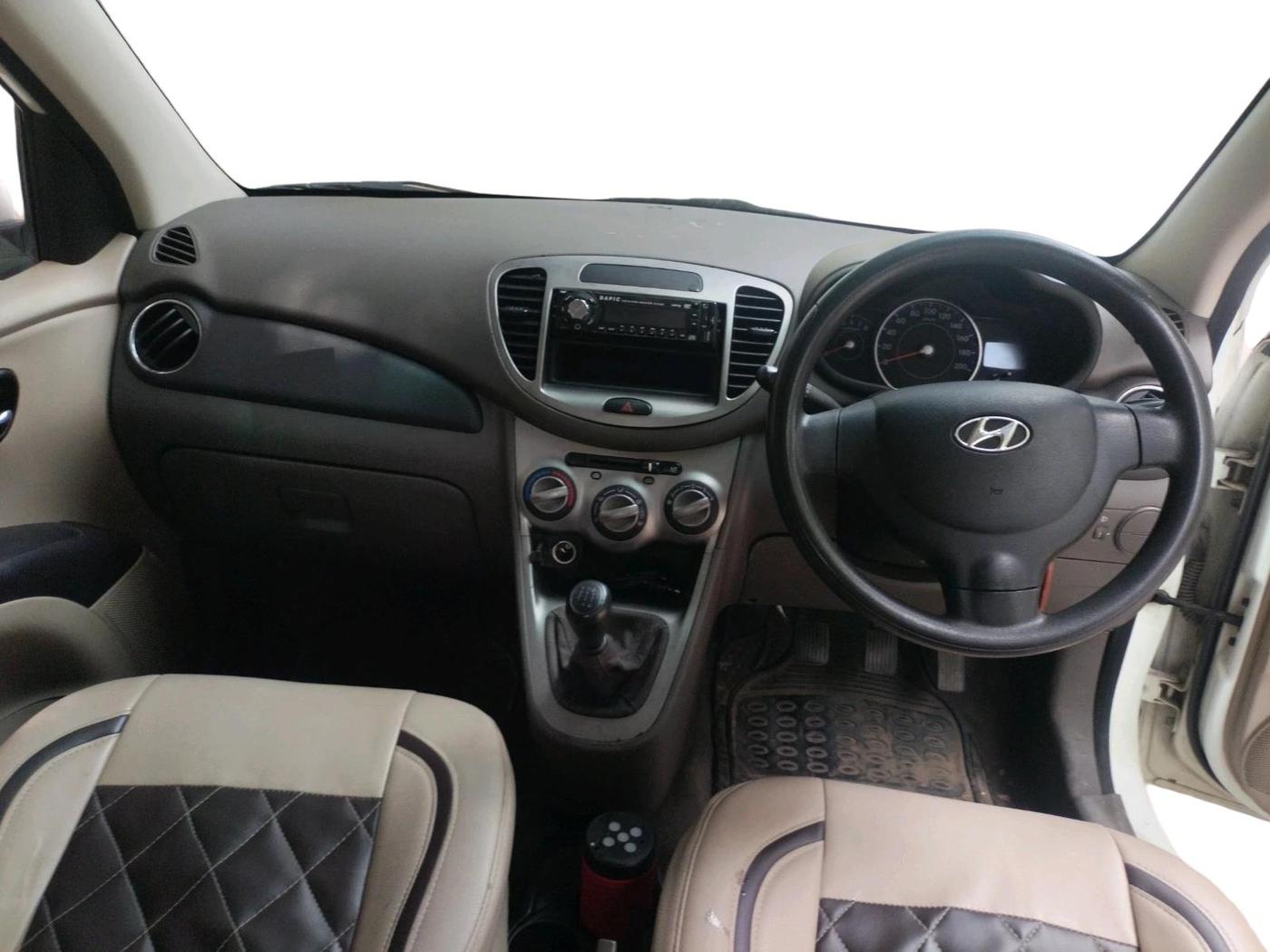 2011 Hyundai i10 MAGNA 1.2, Petrol, Manual, 88,336 km, interior
