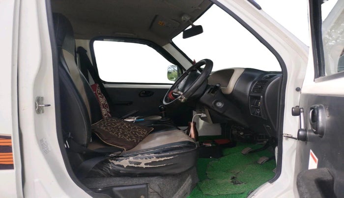 2022 Maruti Eeco 5 STR AC CNG (O), CNG, Manual, 66,195 km, interior