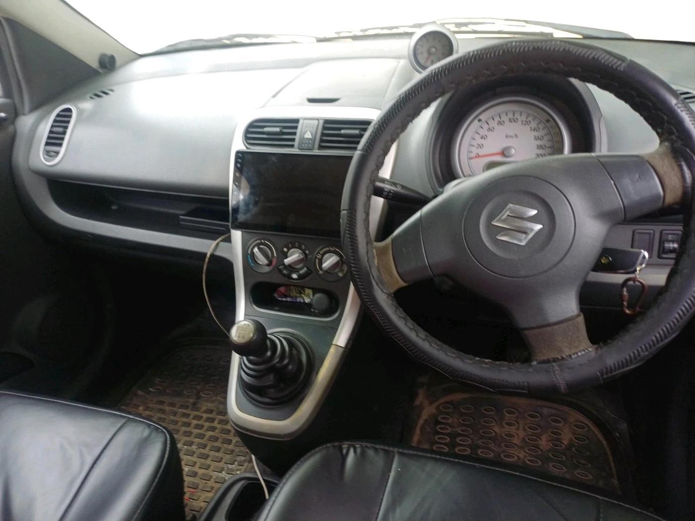 2013 Maruti Ritz VXI, Petrol, Manual, 98,068 km, interior