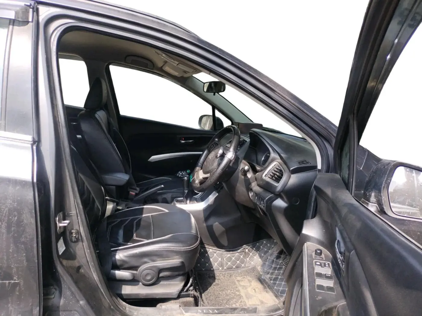 2018 Maruti S Cross ZETA 1.3, Diesel, Manual, 1,28,000 km, interior