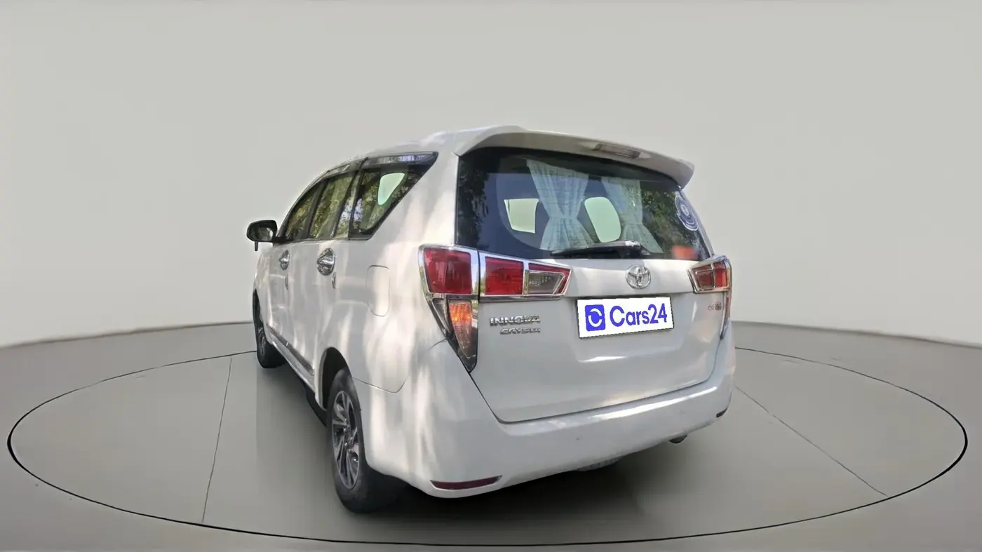 2019 Toyota Innova Crysta 2.4 VX 8 STR, Diesel, Manual, 1,40,494 km, exterior