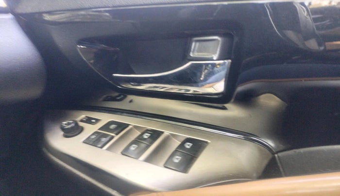 2019 Toyota Innova Crysta 2.4 VX 8 STR, Diesel, Manual, 1,40,494 km, interior