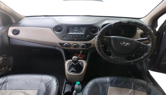 2017 Hyundai Grand i10 SPORTZ 1.2 KAPPA VTVT, Petrol, Manual, 1,13,788 km, interior