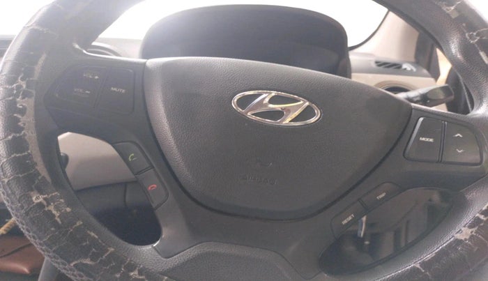 2017 Hyundai Grand i10 SPORTZ 1.2 KAPPA VTVT, Petrol, Manual, 1,13,788 km, interior