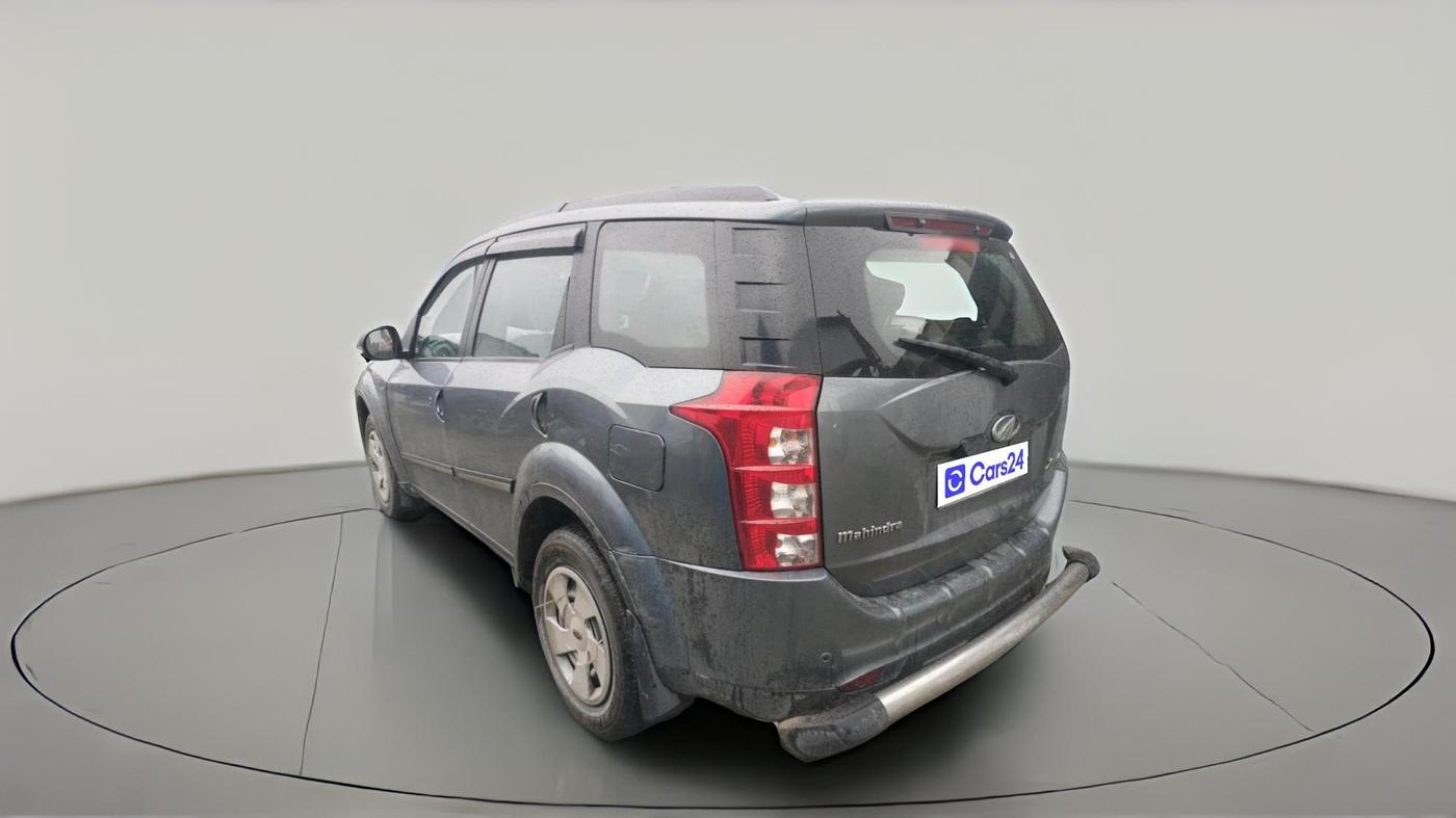 2013 Mahindra XUV500 W4, Diesel, Manual, 1,05,948 km, exterior