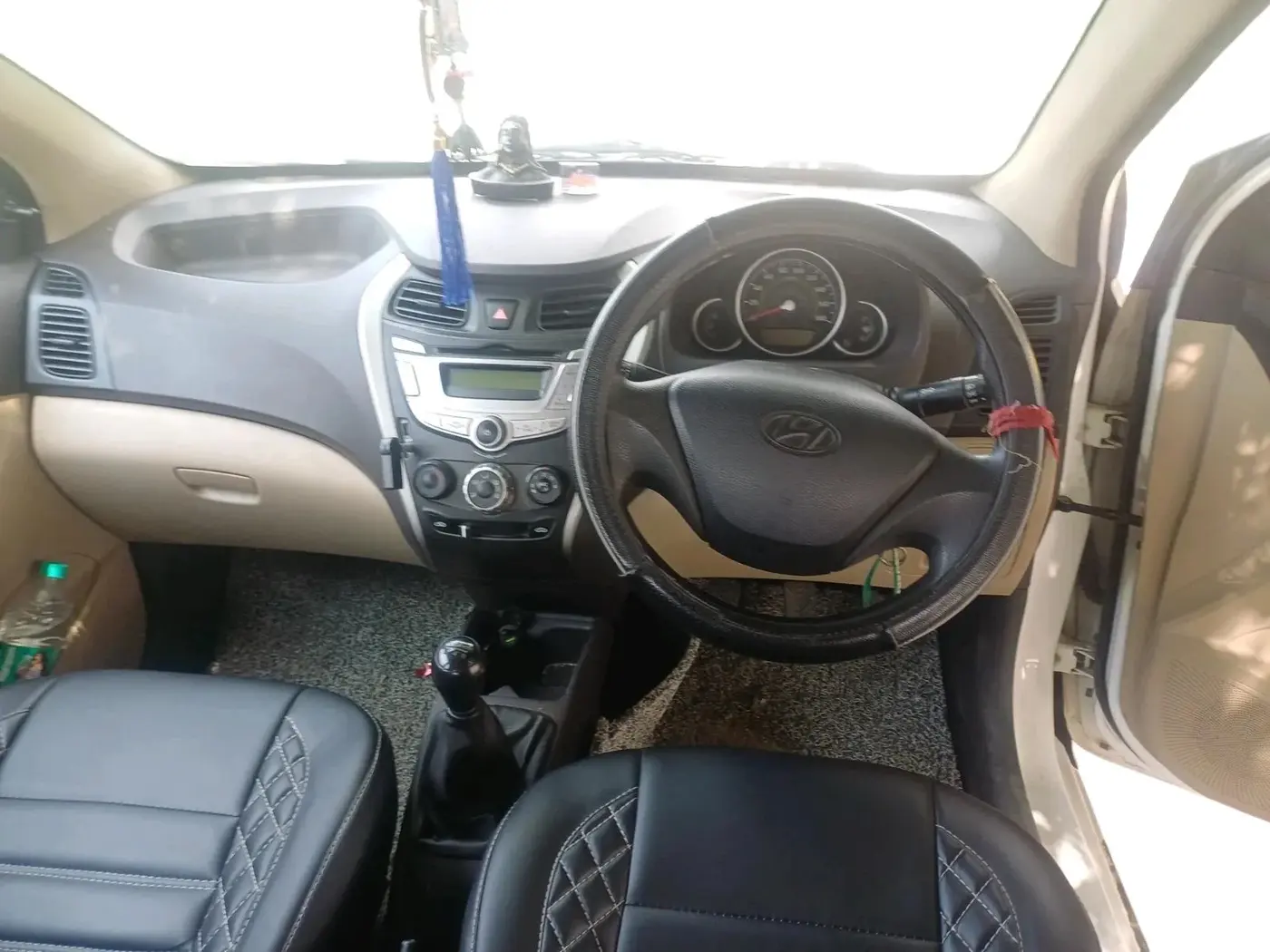 2013 Hyundai Eon MAGNA +, Petrol, Manual, 41,782 km, interior