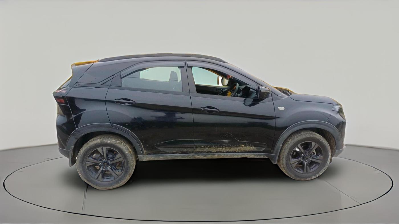 2024 Tata NEXON Creative Plus 1.2 Revotron 6MT Dark Edition, Petrol, Manual, 32,754 km, exterior