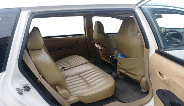 2014 Honda Mobilio 1.5L I-DTEC S, Diesel, Manual, 1,01,364 km, interior