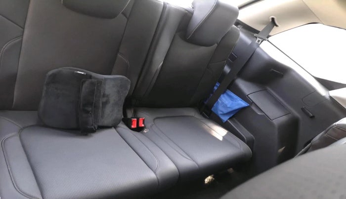 2019 Tata Hexa XTA 4X2 6 STR, Diesel, Automatic, 95,515 km, interior