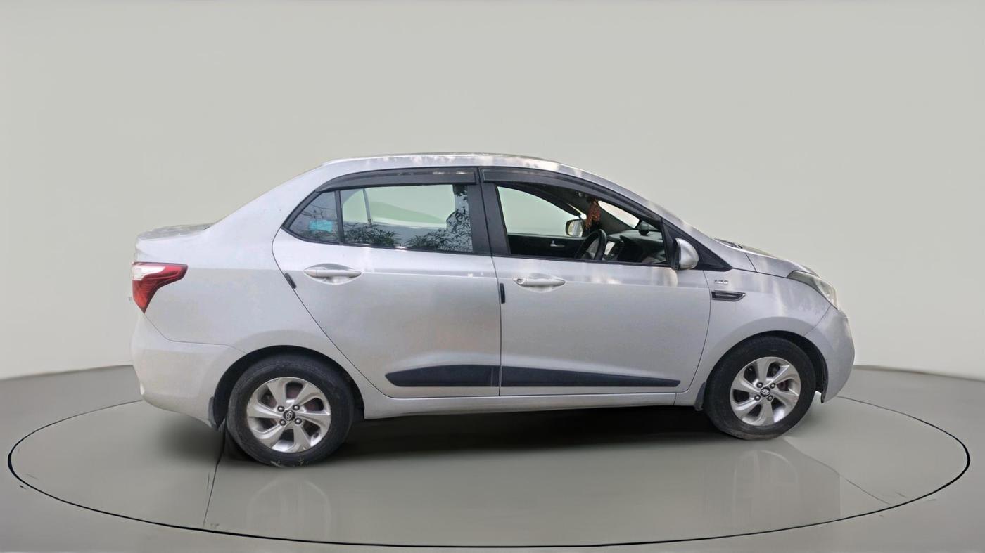2017 Hyundai Xcent SX 1.2 CRDI, Diesel, Manual, 1,55,158 km, exterior