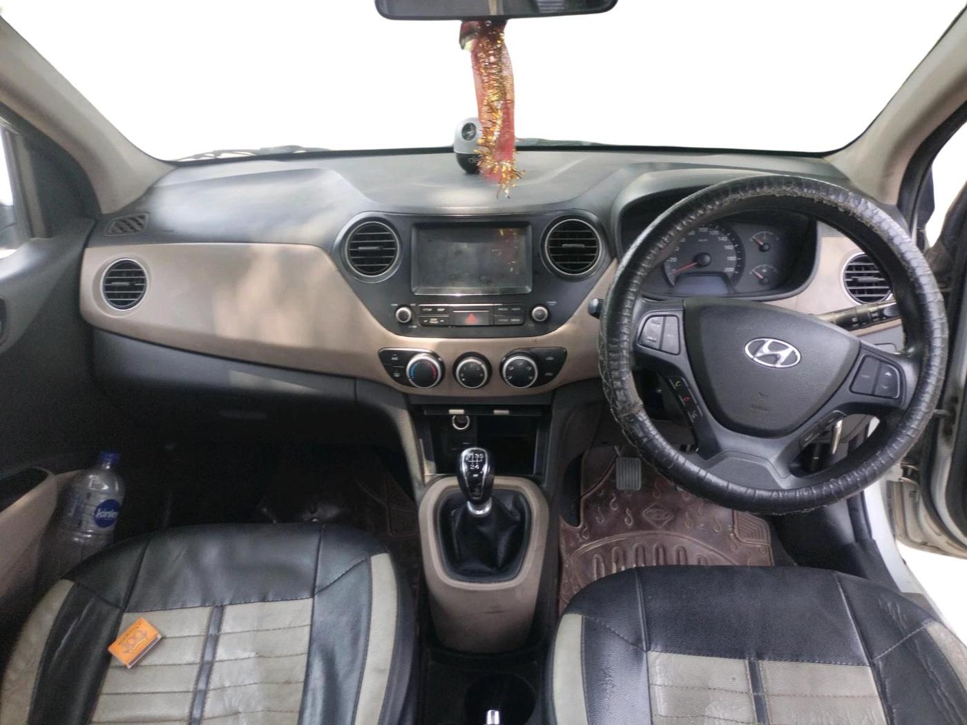 2017 Hyundai Xcent SX 1.2 CRDI, Diesel, Manual, 1,55,158 km, interior
