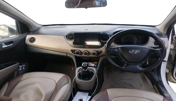 2016 Hyundai Grand i10 SPORTZ 1.2 KAPPA VTVT, Petrol, Manual, 1,08,218 km, interior