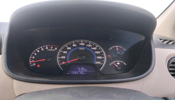 2016 Hyundai Grand i10 SPORTZ 1.2 KAPPA VTVT, Petrol, Manual, 1,08,218 km, interior