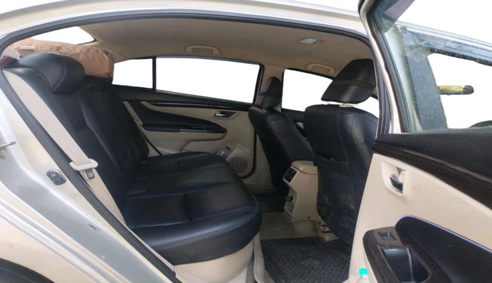 2016 Maruti Ciaz VDI+ SHVS, Diesel, Manual, 79,655 km, interior