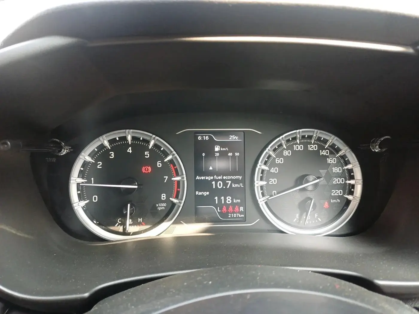 2025 Toyota URBAN CRUISER HYRYDER E NEO DRIVE, Petrol, Manual, 2,107 km, interior