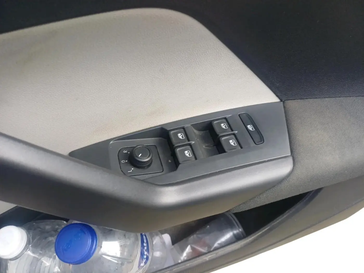 2024 Volkswagen TAIGUN COMFORTLINE 1.0 TSI MT, Petrol, Manual, 13,208 km, interior