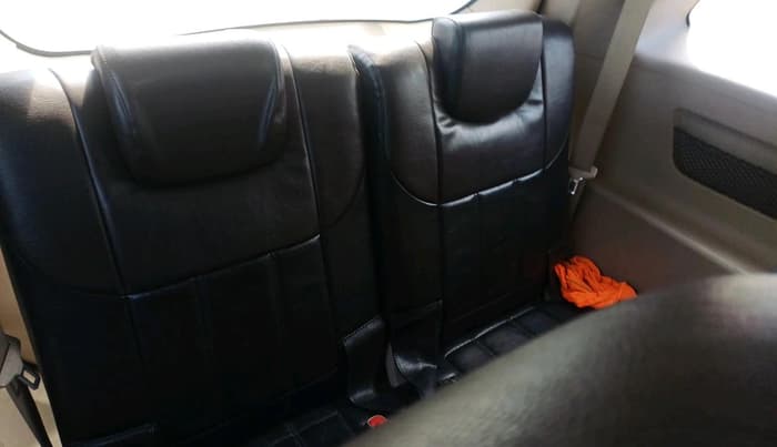 2017 Mahindra XUV500 W6, Diesel, Manual, 91,600 km, interior