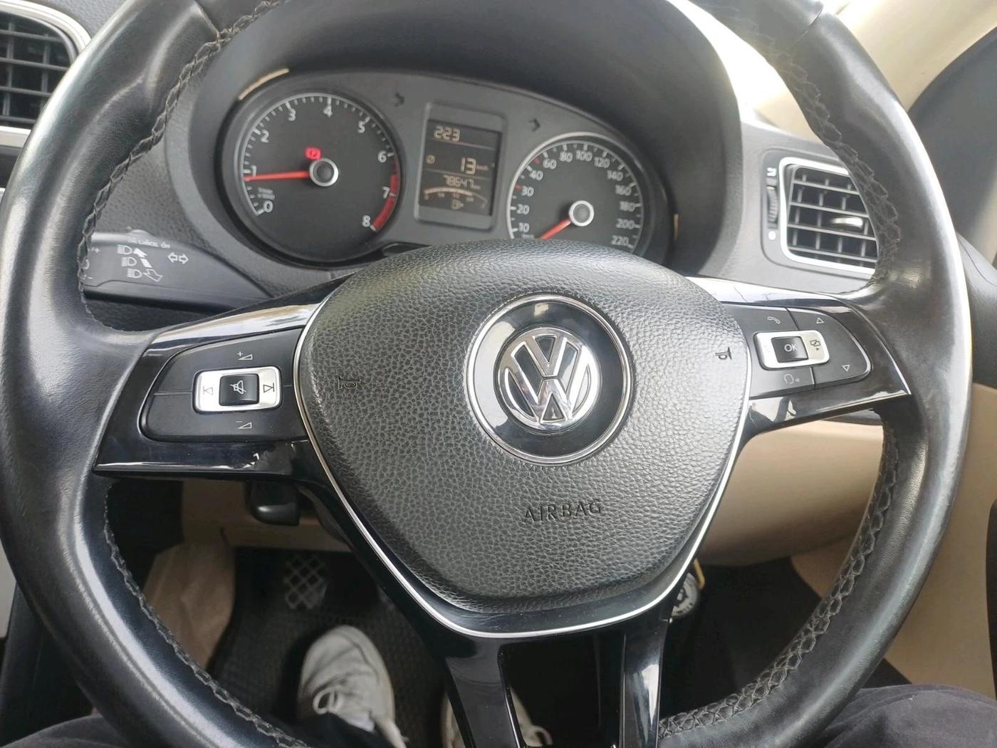 2017 Volkswagen Ameo HIGHLINE1.2L PLUS 16 ALLOY, Petrol, Manual, 78,647 km, interior