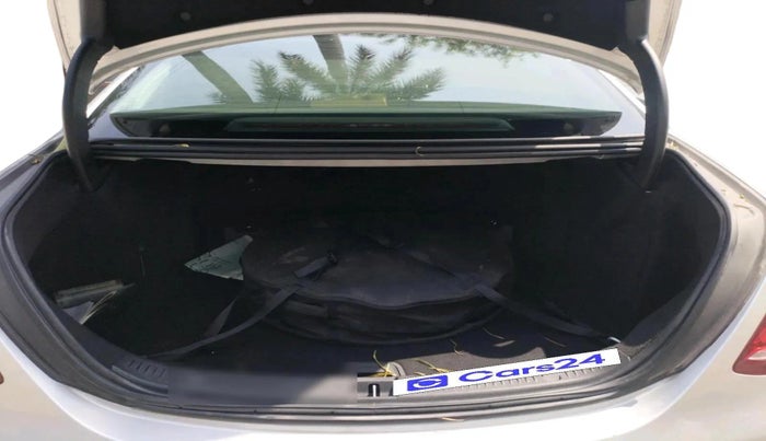 2018 Mercedes Benz E Class E 220 D, Diesel, Automatic, 1,17,208 km, exterior