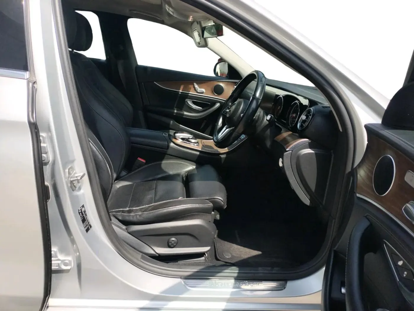2018 Mercedes Benz E Class E 220 D, Diesel, Automatic, 1,17,208 km, interior