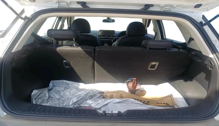 2025 Mahindra XUV 3XO MX3 1.2 L TCMPFi, Petrol, Manual, 8,919 km, exterior