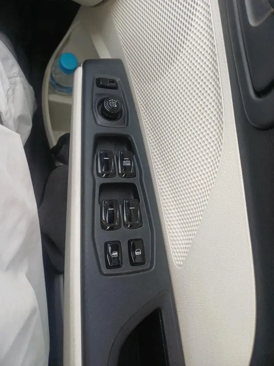 2025 Mahindra XUV 3XO MX3 1.2 L TCMPFi, Petrol, Manual, 8,919 km, interior