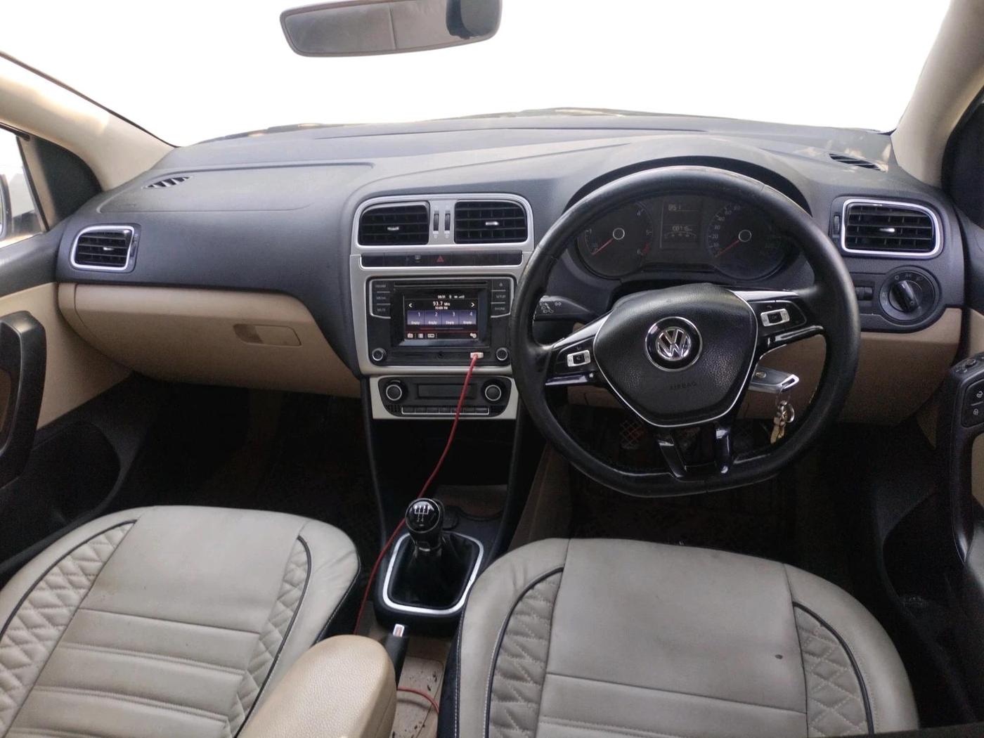 2017 Volkswagen Ameo HIGHLINE1.5L, Diesel, Manual, 1,08,716 km, interior