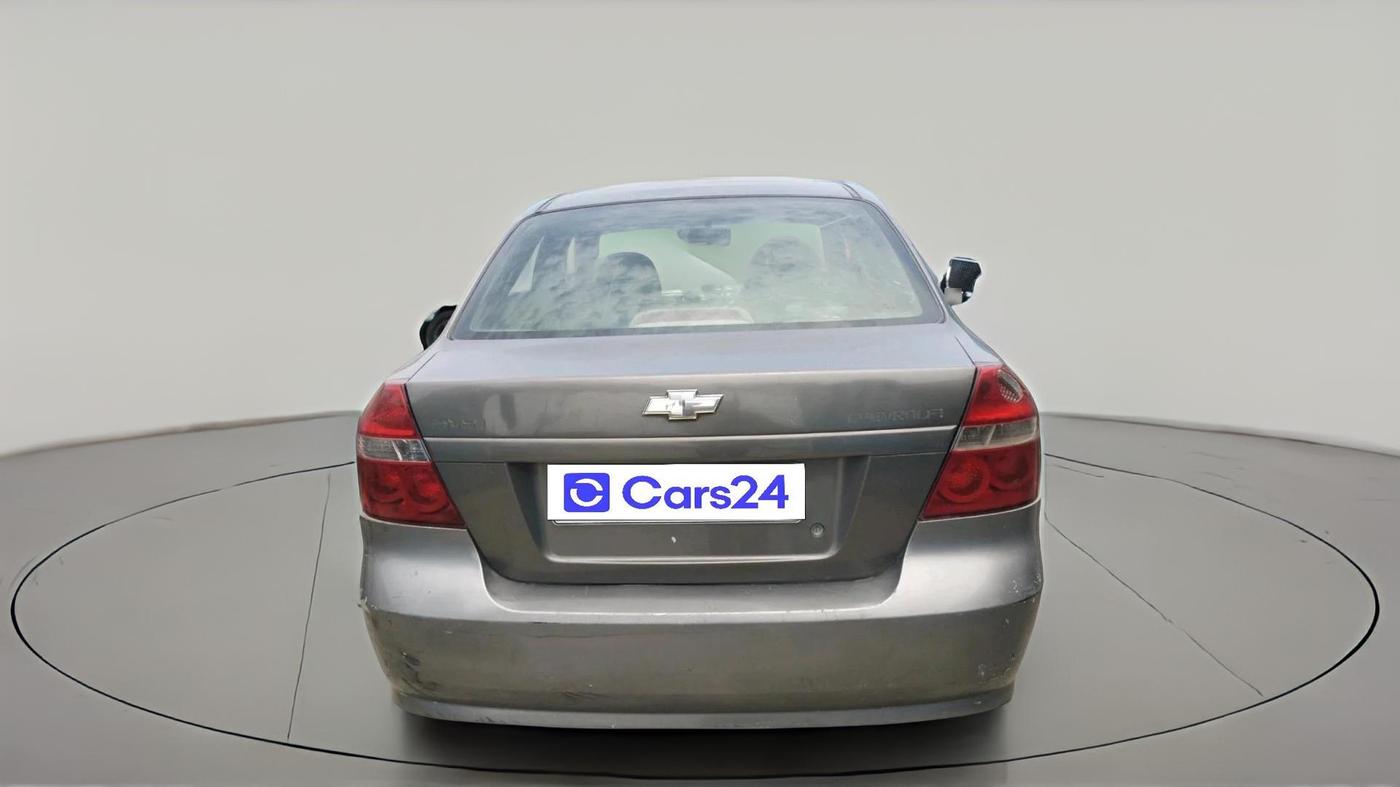 2011 Chevrolet Aveo CNG 1.4, CNG, Manual, 1,37,162 km, exterior