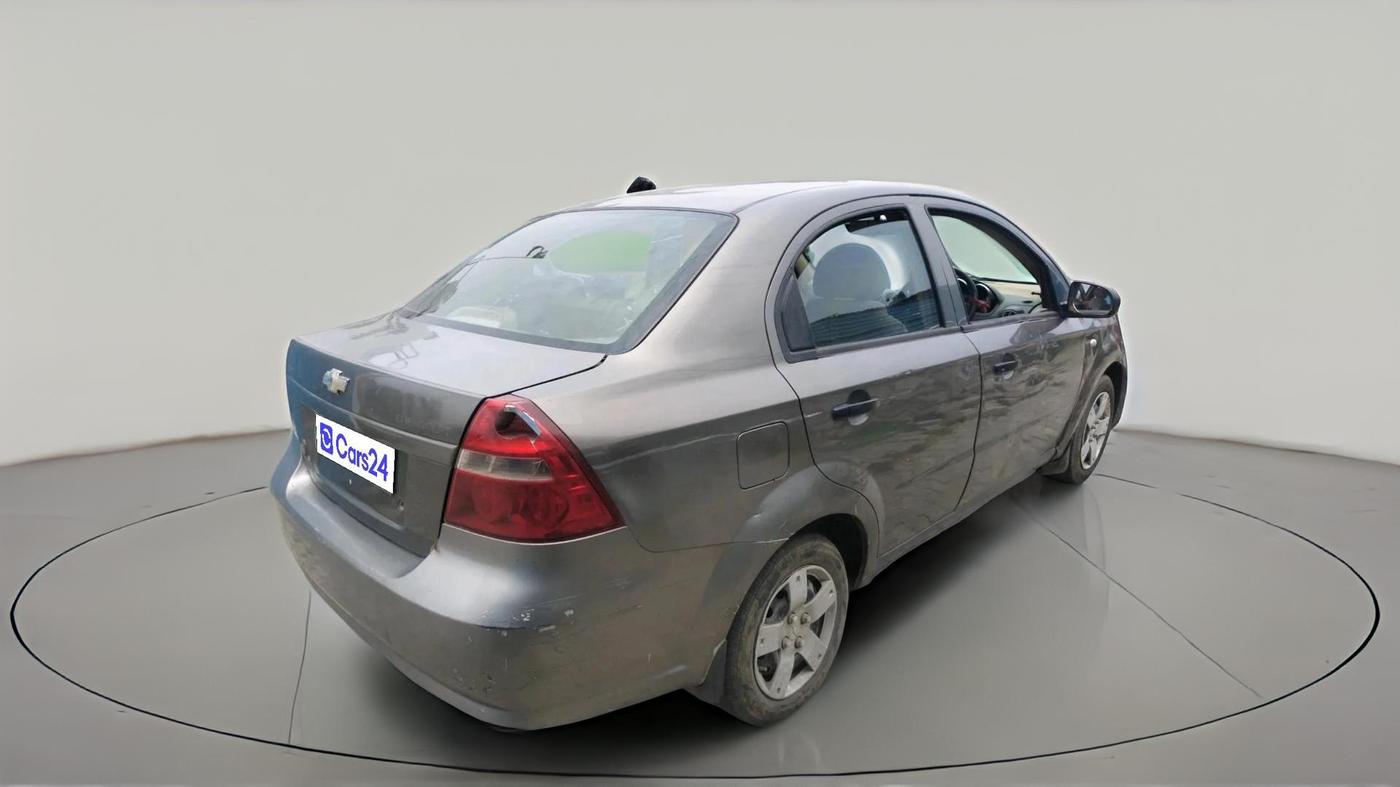 2011 Chevrolet Aveo CNG 1.4, CNG, Manual, 1,37,162 km, exterior